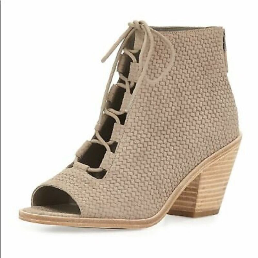 Eileen Fisher‎ Fallon Lace Up Booties.